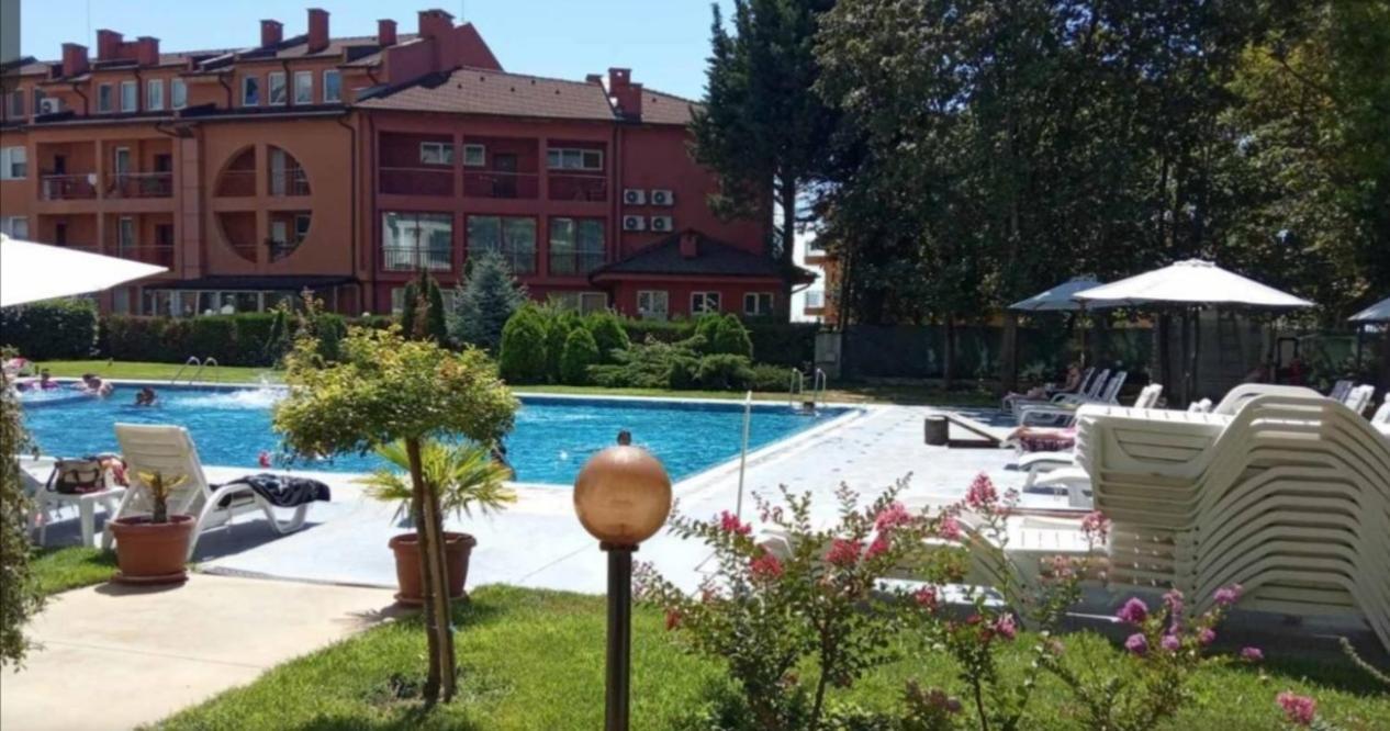 Oazis Cozy Beach Apartment Равда Экстерьер фото