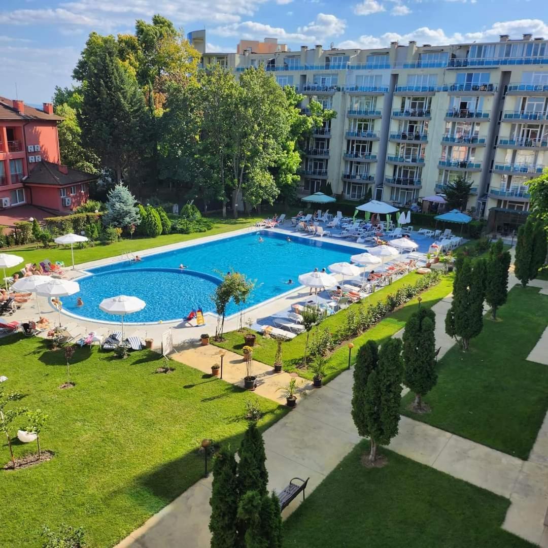 Oazis Cozy Beach Apartment Равда Экстерьер фото