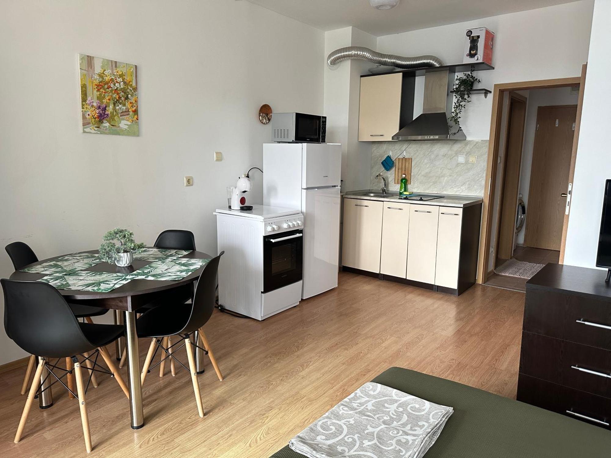Oazis Cozy Beach Apartment Равда Экстерьер фото