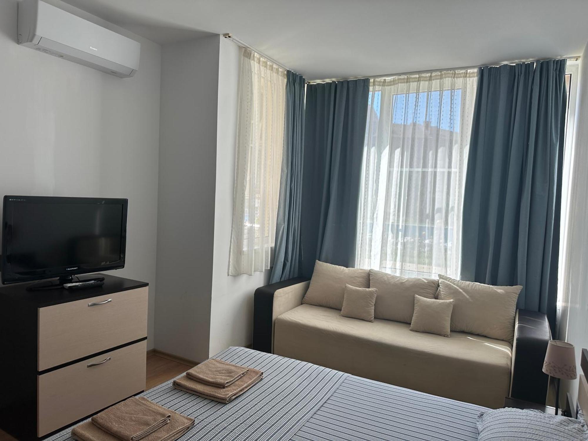 Oazis Cozy Beach Apartment Равда Экстерьер фото