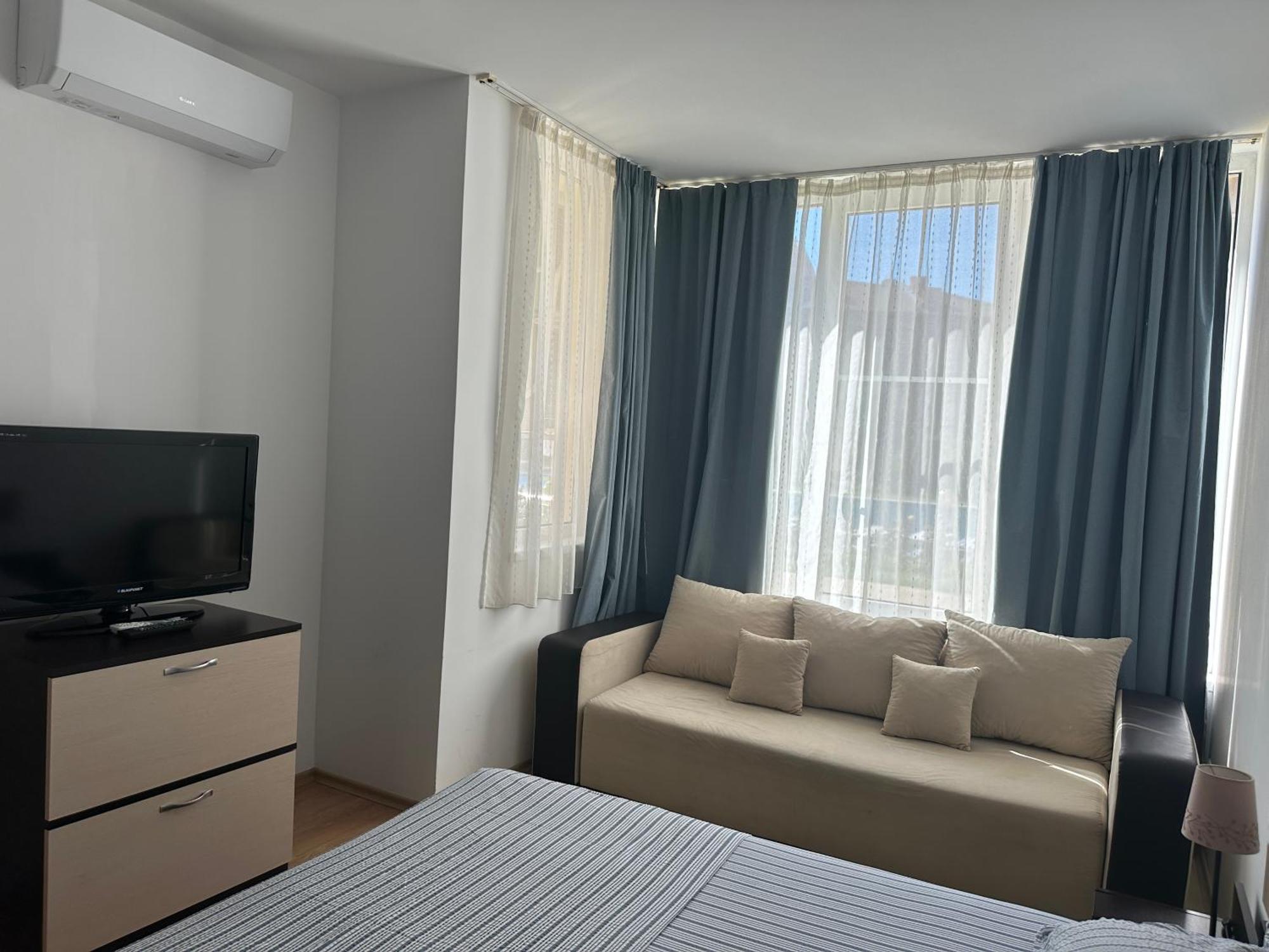 Oazis Cozy Beach Apartment Равда Экстерьер фото